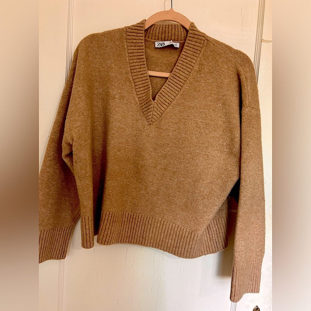 Zara sweater slightly cropped